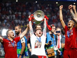 Alberto Moreno di Pesta Liverpool: Aku Mencintaimu, Reyes