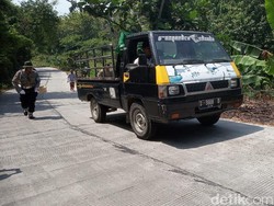 Gak Perlu Rebutan! Ini Kendaraan yang Harus Ngalah di Tanjakan