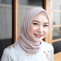 8 Gaya Hijab Simpel untuk Lebaran ala Dian Pelangi hingga Natasha Rizky