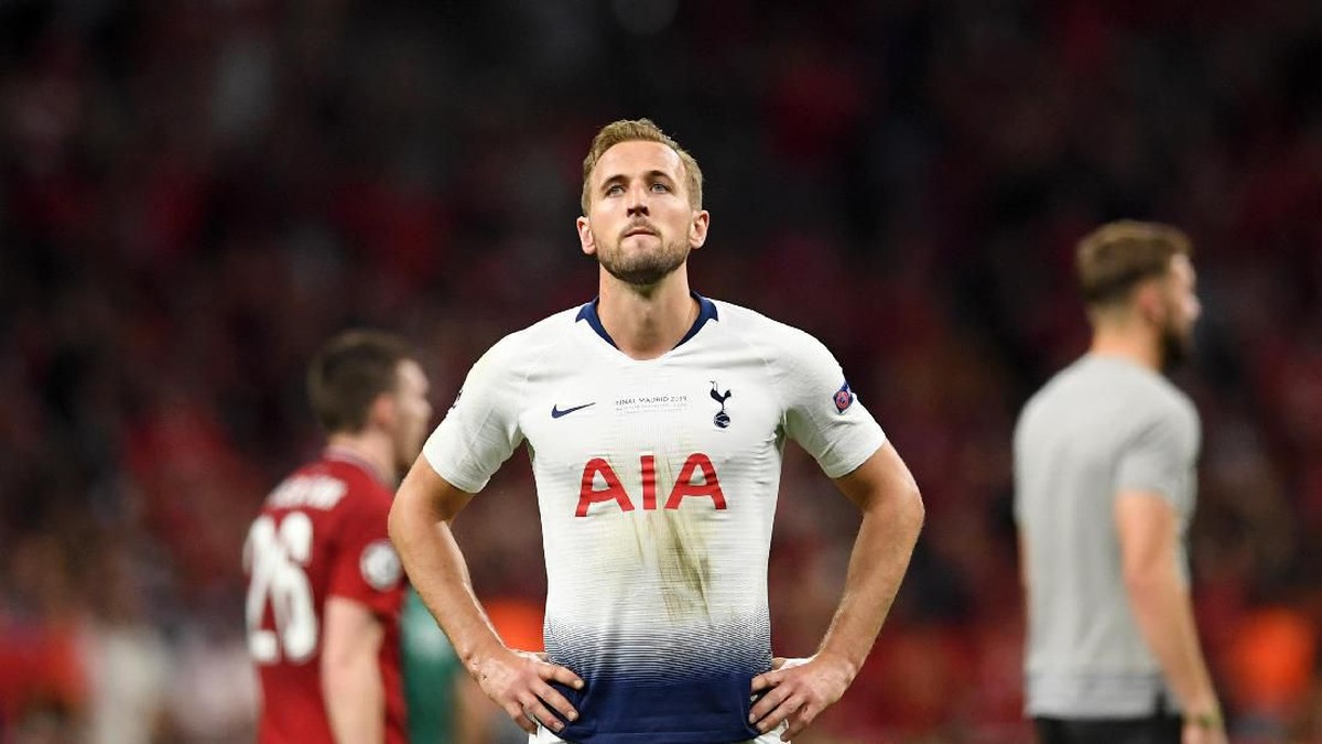 Keputusan menjadikan Harry Kane sebagai starter dipertanyakan. (Foto: Matthias Hangst / Getty Images)