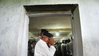 Jemaah Tarekat Naqsabandiyah dan Tarekat Syattariah Salat Id Hari Ini