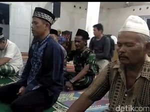 Jemaah Naqsabandiyah Rayakan Idul Fitri Hari Ini