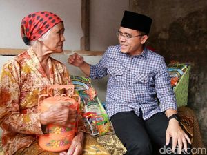 Bupati Anas: Layanan Warga Miskin Jangan Terganggu Liburan Bupati Anas: Layanan Warga Miskin Jangan Terganggu Liburan