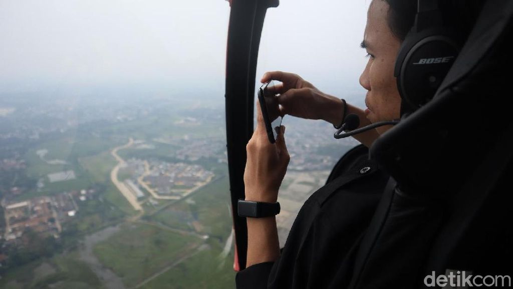 Foto: Wisata Naik Helikopter Keliling Jakarta