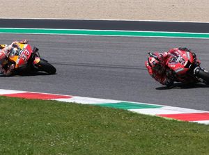 Mengapa Marquez Tak Coba Salip Petrucci di Putaran Terakhir?