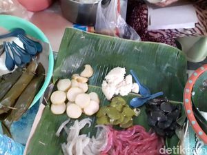 Buka Puasa dengan Bubur Madura Legendaris di Pasar Atom