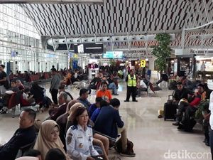 Penumpang Mudik di Bandara Makassar Tak Seramai Tahun Lalu