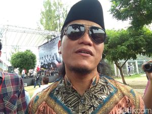 4 Ustaz yang Pernah Masuk Gereja dalam Misi Toleransi Beragama 4 Ustaz yang Pernah Masuk Gereja dalam Misi Toleransi Beragama
