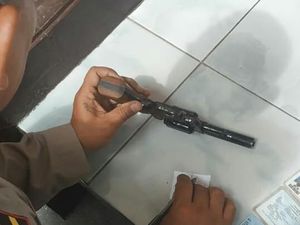 Takmir di Tulungagung Amankan Seorang Pria Bawa Pistol Masuk Masjid