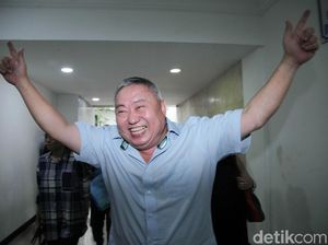 Lieus Sungkharisma Lapor Diri ke Polda Metro: Kita Patuhi Ketimbang di Dalam Lieus Sungkharisma Lapor Diri ke Polda Metro: Kita Patuhi Ketimbang di Dalam