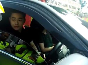 Kevin Bawa Fortuner Pelat-STNK Polri Palsu, Polisi Dalami Unsur Pidana Kevin Bawa Fortuner Pelat-STNK Polri Palsu, Polisi Dalami Unsur Pidana