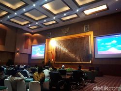 Jelang Sidang Isbat, Menag Terima Paparan Posisi Hilal