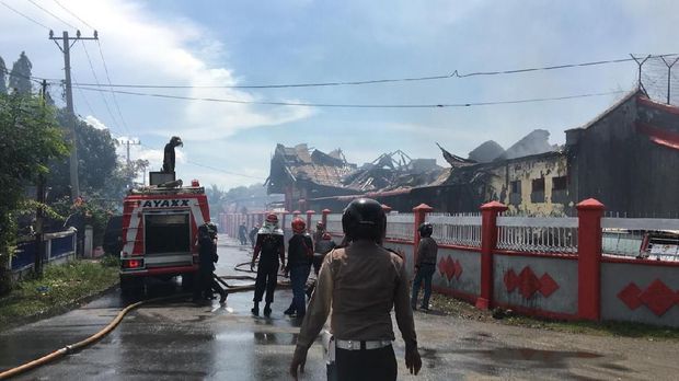 Napi Mengamuk Diduga Lakukan Pembakaran Lapas Pidie