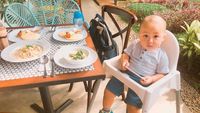Gemas! Begini Gaya Cucu Ustaz Arifin Ilham Kala Makan Bareng Orang Tuanya