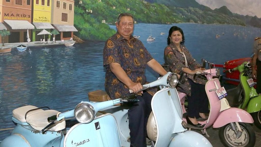 Kenang Ani Yudhoyono, Vespa Hingga Motor Pintar