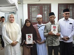 Pemkab Bima Beri Beasiswa ke Syamsuri yang Juara MTQ Internasional Pemkab Bima Beri Beasiswa ke Syamsuri yang Juara MTQ Internasional