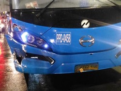 Bus TransJ Terlibat Tabrakan Beruntun di Underpass Gandaria City, 5 Terluka