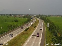 H-1 Lebaran, Tol Cikampek hingga Pemalang Lancar