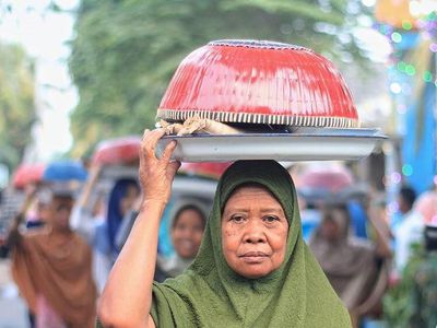 Potret Tradisi Silaturahmi Saat Lebaran di Lombok