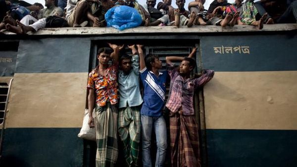 Potret Perjuangan Demi Pulang ke Kampung Halaman