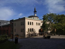 Mencari Lailatul Qadar di Stockholm