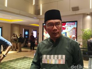 Ridwan Kamil Minta Warga Jabar Tetap Waspada Pasca Bom Sukoharjo Ridwan Kamil Minta Warga Jabar Tetap Waspada Pasca Bom Sukoharjo