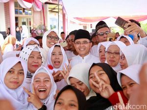 Program Siswa Asuh Sebaya di Banyuwangi Donasikan Rp 17 M Program Siswa Asuh Sebaya di Banyuwangi Donasikan Rp 17 M