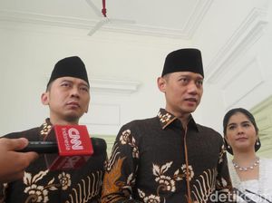 AHY Puji Pidato Flamboyan Jokowi Saat Pemakaman Ani Yudhoyono: Menyentuh Hati