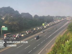 Imbas Kecelakaan, Macet di Tol Cipali Makin Panjang Capai 5 Km