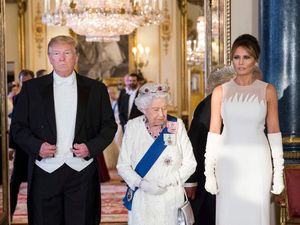 Ada Tamu Tak Terduga di Acara Makan Malam Trump dan Ratu Elizabeth