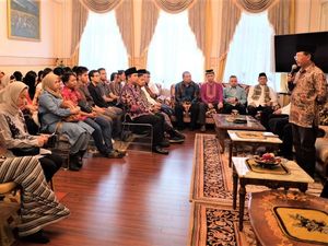 Momen Ratusan WNI Rayakan Idul Fitri di Moskow Rusia