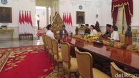 Momen Hangat Halalbihalal Jokowi, Iriana, Kaesang dan AHY-Ibas di Istana