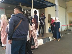 Keluarga Antre Kunjungi Tahanan KPK di Hari Pertama Lebaran