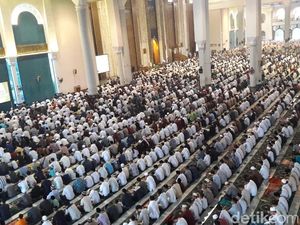 Niat Salat Idul Fitri Lengkap Arab, Latin dan Artinya Niat Salat Idul Fitri Lengkap Arab, Latin dan Artinya
