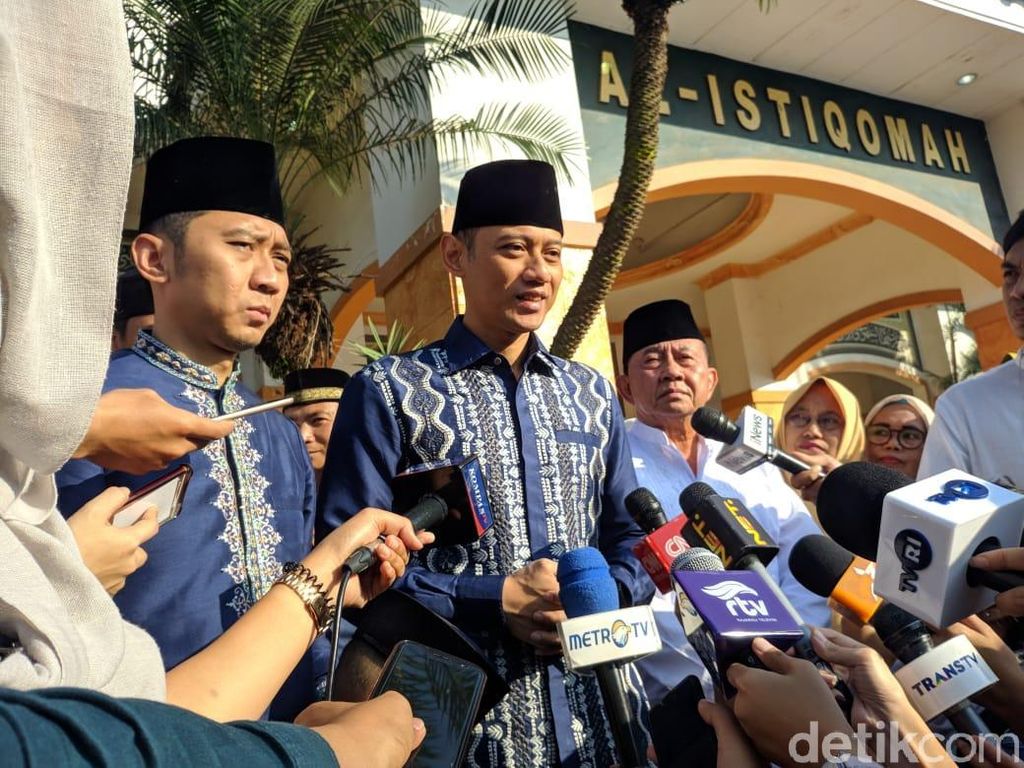 AHY: Pak SBY Sangat Kelelahan, Mohon Doa Beliau Tetap Sehat AHY: Pak SBY Sangat Kelelahan, Mohon Doa Beliau Tetap Sehat