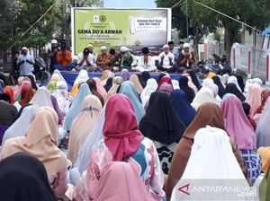 Malam Lebaran, Warga Palu Gelar Doa Bersama untuk Korban Gempa Malam Lebaran, Warga Palu Gelar Doa Bersama untuk Korban Gempa