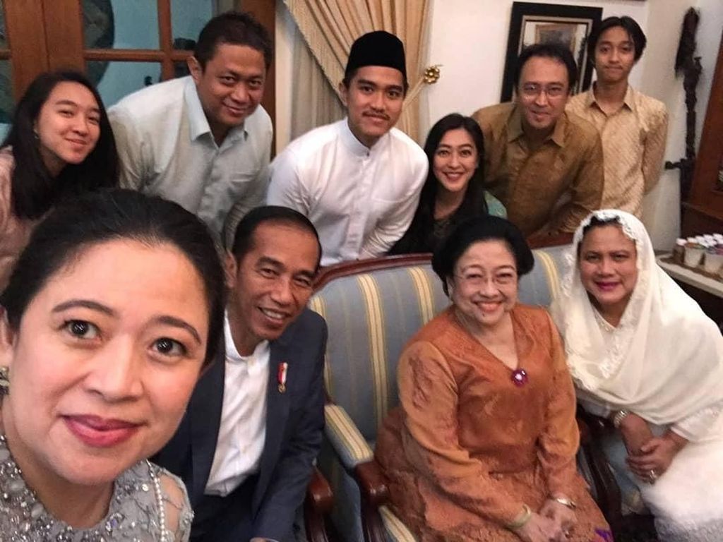 Puan Singgung Koalisi ke Kanan-Kiri di Pertemuan Jokowi dan Mega Puan Singgung Koalisi ke Kanan-Kiri di Pertemuan Jokowi dan Mega