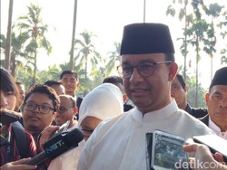 Anies Beri Insentif Rp 215 Ribu/Hari ke Tiap Tenaga Medis yang Tangani Corona