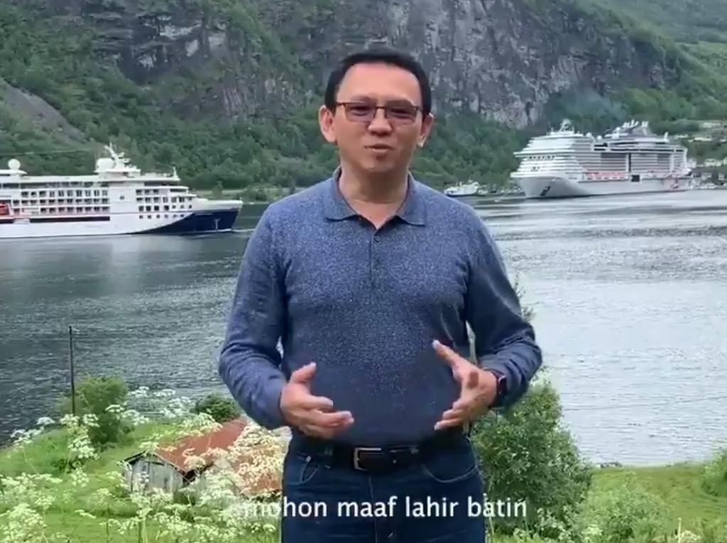Ahok dan Mantan Istri Veronica Tan Ucapkan Selamat Idul Fitri Ahok dan Mantan Istri Veronica Tan Ucapkan Selamat Idul Fitri