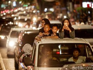 Warga Sukabumi Diimbau Tak Lakukan Takbiran Keliling Pakai Pikap Warga Sukabumi Diimbau Tak Lakukan Takbiran Keliling Pakai Pikap