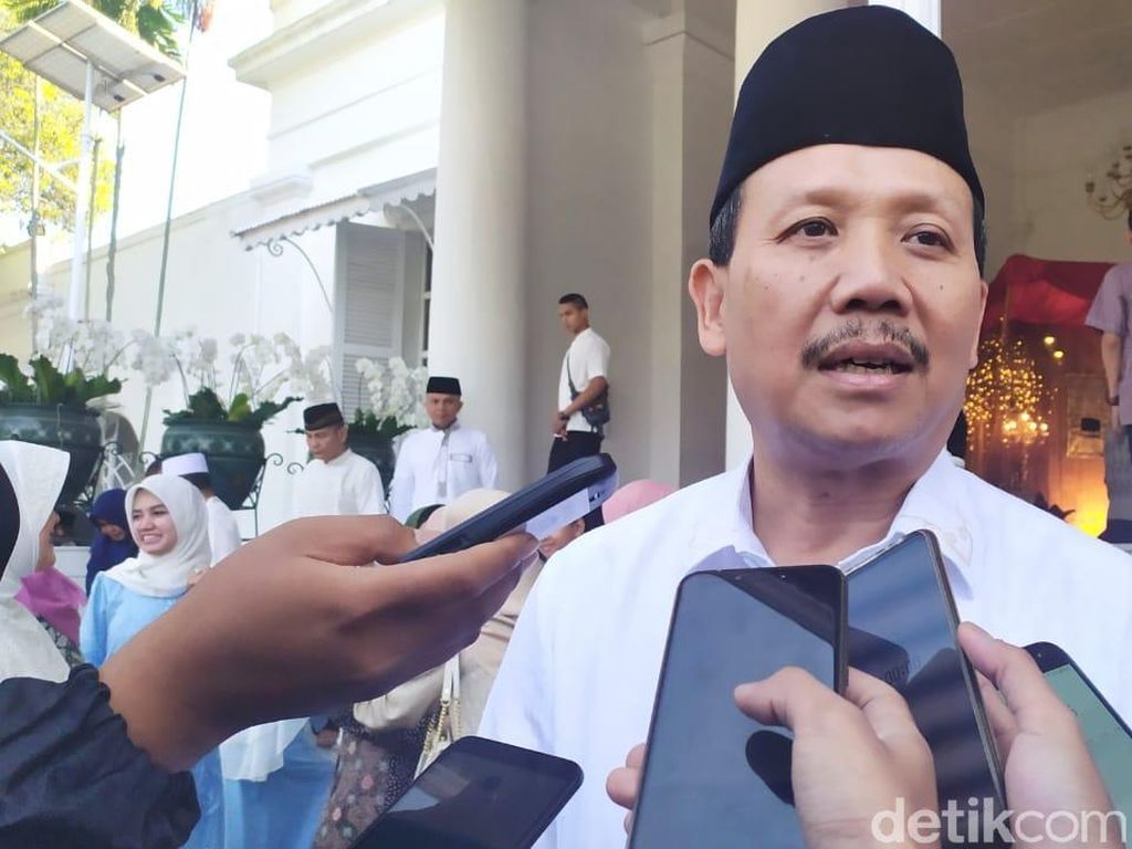 Meningkat 35 Persen, Penerimaan Zakat di Jabar Tembus Rp 403 M Meningkat 35 Persen, Penerimaan Zakat di Jabar Tembus Rp 403 M