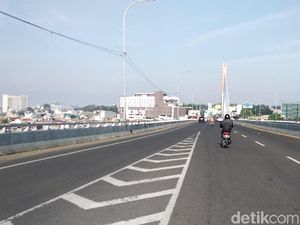 Hari Pertama Lebaran Kondisi Jalanan Kota Bandung Lengang