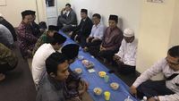 Foto Syiar Islam dan AKB 48 di Tokyo