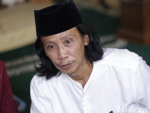 Amplop dan Soto Tangkar Penyambung Silaturahmi di Keluarga Mandra