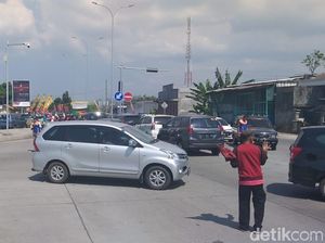 Exit Tol Probolinggo Timur Macet, Sistem Buka Tutup Diberlakukan