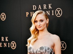 Perankan Jean Grey di Dark Phoenix, Sophie Turner Tuai Pujian