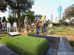 RUU KUHP: Penghina Orang Mati Dibui 6 Bulan, Rusak Makam Dipenjara 2 Tahun