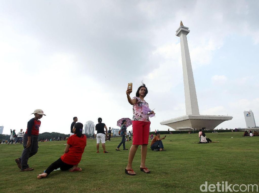 Jakarta di Mata Para Pemandu Wisata Jakarta di Mata Para Pemandu Wisata