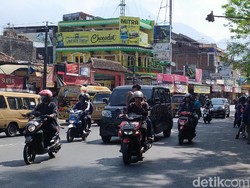 Cerita Pemudik: Bandung-Garut Biasa 2 Jam, Hari Ini Jadi 4 Jam