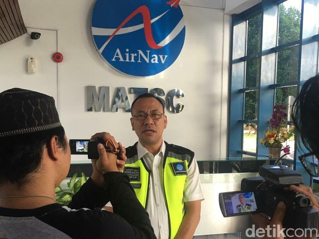 Airnav Makassar Terima 28 Laporan Balon Udara Ganggu Penerbangan Airnav Makassar Terima 28 Laporan Balon Udara Ganggu Penerbangan